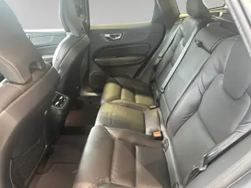 VOLVO XC60 B5 B AWD Ultimate Dark  Nappa Massage  AHK