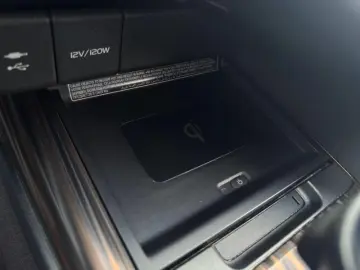 Toyota Camry Hybrid Executive