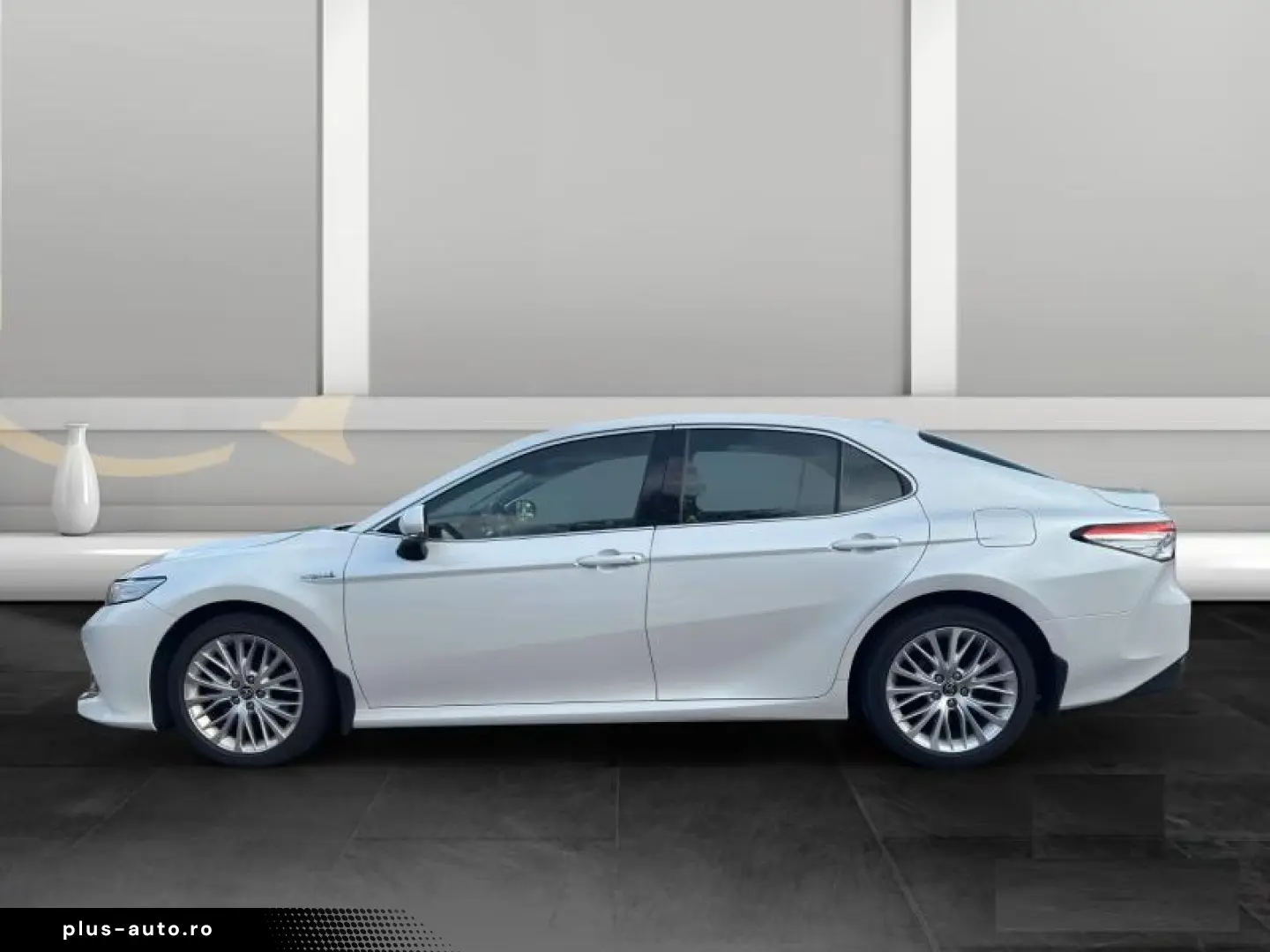 Toyota Camry Hybrid Executive