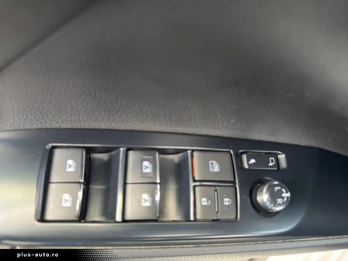 Toyota Camry Hybrid Executive