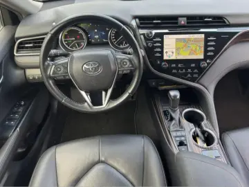 Toyota Camry Hybrid Executive