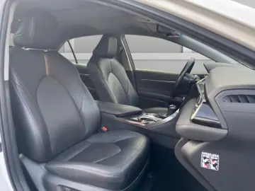 Toyota Camry Hybrid Executive