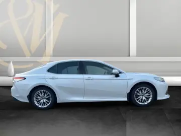 Toyota Camry Hybrid Executive