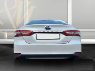 Toyota Camry Hybrid Executive