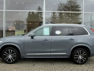 VOLVO XC90 T8 Core Plug-in-Hybrid AWD