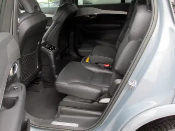 VOLVO XC90 T8 Core Plug-in-Hybrid AWD