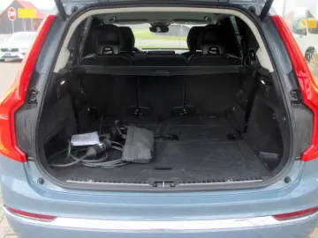 VOLVO XC90 T8 Core Plug-in-Hybrid AWD