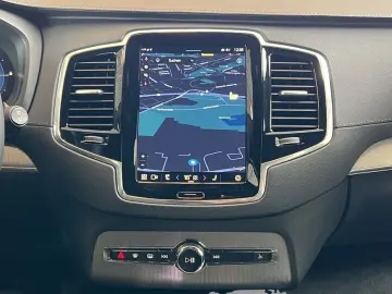 VOLVO XC90 T8 AWD Recharge Plus-Bright