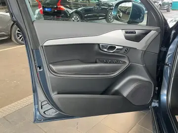 VOLVO XC90 T8 AWD Recharge Plus-Bright