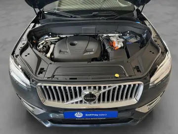 VOLVO XC90 T8 AWD Recharge Plus-Bright