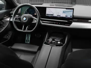 BMW Seria 5 520d xDrive Aut.