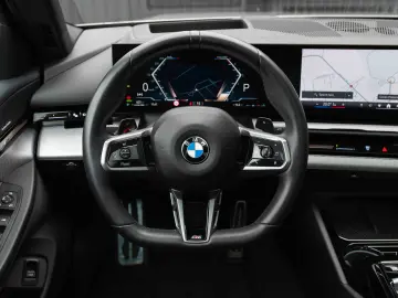 BMW Seria 5 520d xDrive Aut.