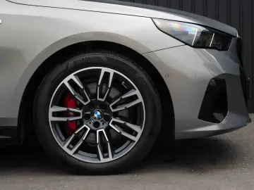 BMW Seria 5 520d xDrive Aut.