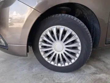 DACIA LOGAN 1.0 SCe 75 MCV Ambiance