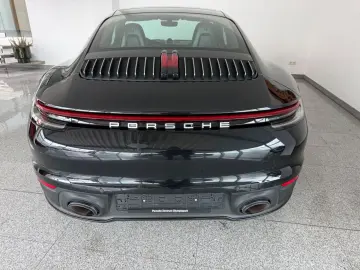PORSCHE 992 4S - Approved- ACC - Pano- Hinterachslenkung