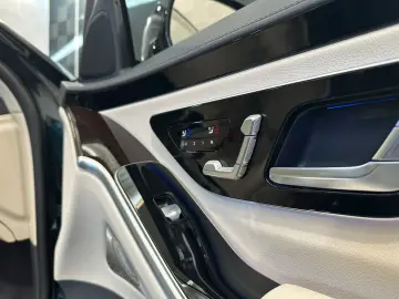 MERCEDES-BENZ S 400d lang 4M. AMG CHAUFFEUR-PANO-BUR…