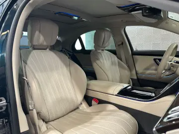 MERCEDES-BENZ S 400d lang 4M. AMG CHAUFFEUR-PANO-BUR…