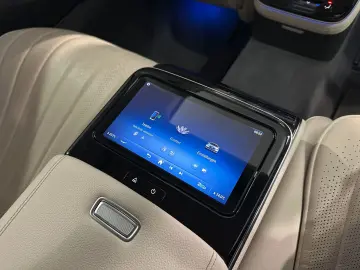 MERCEDES-BENZ S 400d lang 4M. AMG CHAUFFEUR-PANO-BUR…