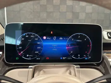 MERCEDES-BENZ S 400d lang 4M. AMG CHAUFFEUR-PANO-BUR…