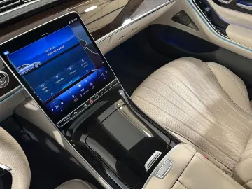 MERCEDES-BENZ S 400d lang 4M. AMG CHAUFFEUR-PANO-BUR…