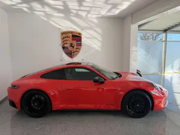 PORSCHE 992 GTS 4 -InnoDrive- Lift- 4 Radlenk- Pano -