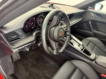 PORSCHE 992 GTS 4 -InnoDrive- Lift- 4 Radlenk- Pano -