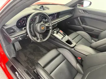 PORSCHE 992 GTS 4 -InnoDrive- Lift- 4 Radlenk- Pano -