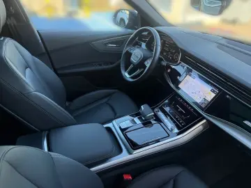 AUDI Q8 s line HUD PANO AHK MATRIX