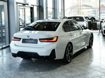 BMW 320d xDrive M Sport Glass Roof Memory