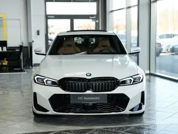 BMW 320d xDrive M Sport Glass Roof Memory