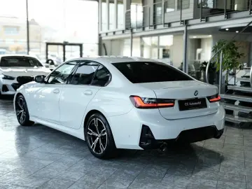 BMW 320d xDrive M Sport Glass Roof Memory