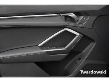 AUDI Q3 Sportback S line Keyless Matrix Pano ACC Kame