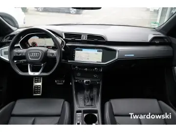AUDI Q3 Sportback S line Keyless Matrix Pano ACC Kame