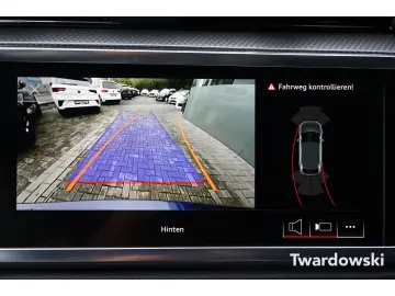 AUDI Q3 Sportback S line Keyless Matrix Pano ACC Kame
