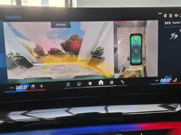 BMW M5 Lim Keramik Sitzlüftung ACC Panorama ACC B&W