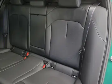 BMW M5 Lim Keramik Sitzlüftung ACC Panorama ACC B&W