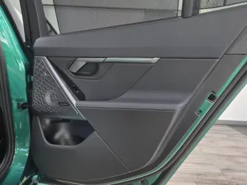 BMW M5 Lim Keramik Sitzlüftung ACC Panorama ACC B&W