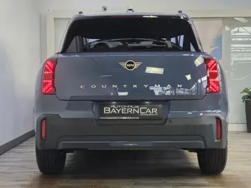 MINI Cooper C Countryman Essential Trim Paket S HUD