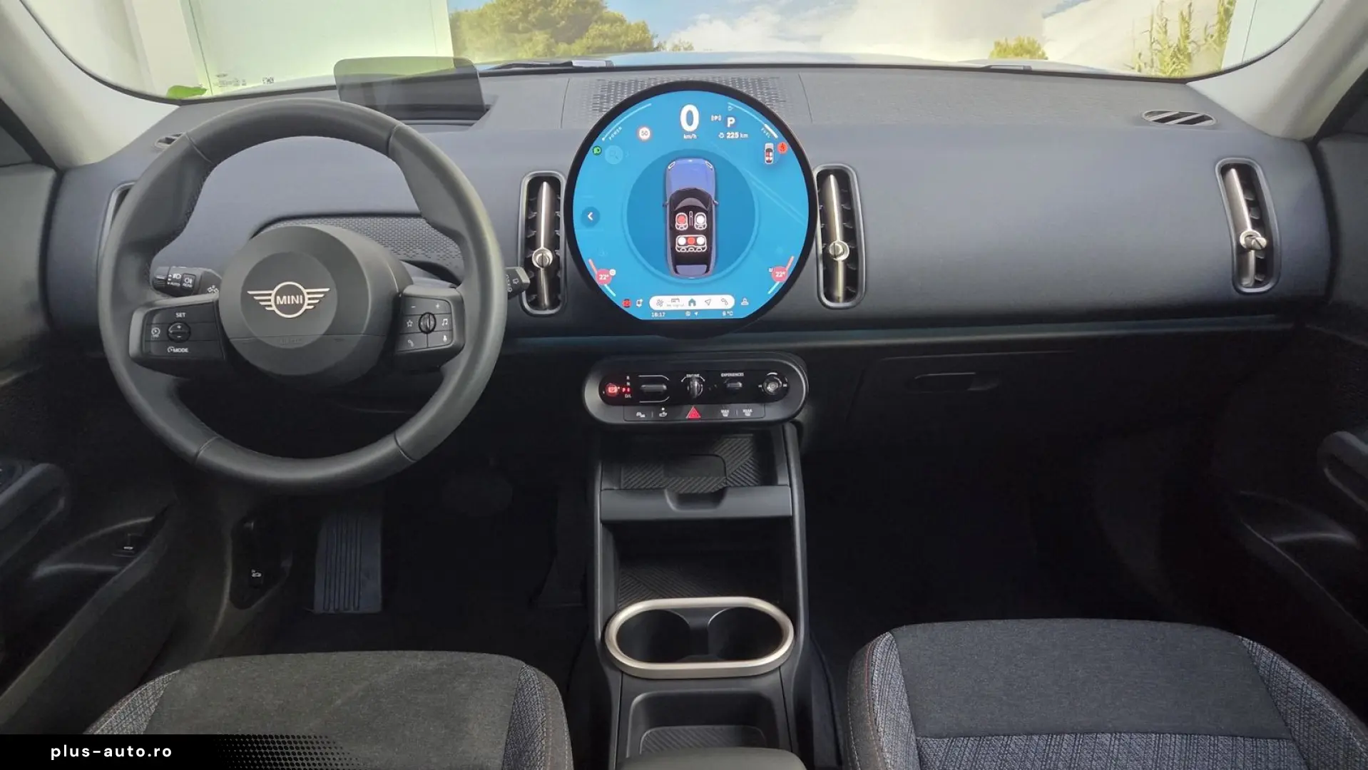 MINI Cooper C Countryman Essential Trim Paket S HUD