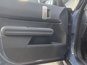 MINI Cooper C Countryman Essential Trim Paket S HUD