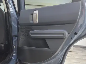 MINI Cooper C Countryman Essential Trim Paket S HUD