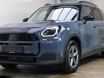 MINI Cooper C Countryman Essential Trim Paket S HUD