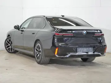 BMW 740d xDrive Limousine