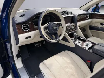 BENTLEY Bentayga Azure HYBRID BENTLEY BERLIN