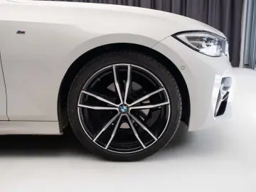 BMW 320d xDrive M Sport   H&K