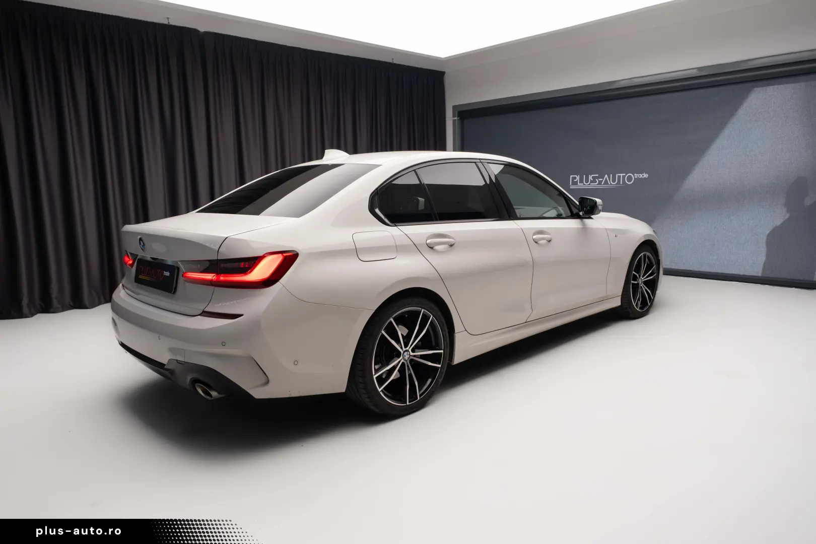 BMW 320d xDrive M Sport   H&K