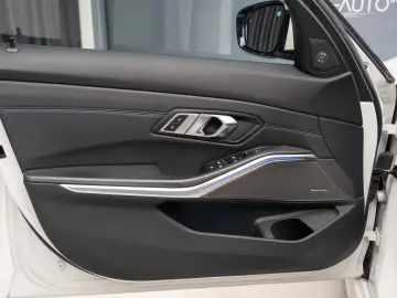 BMW 320d xDrive M Sport   H&K