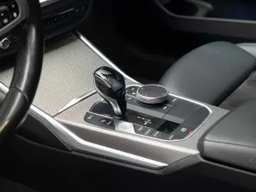 BMW 320d xDrive M Sport   H&K