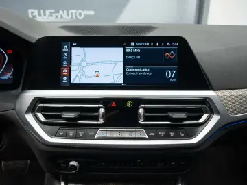 BMW 320d xDrive M Sport   H&K