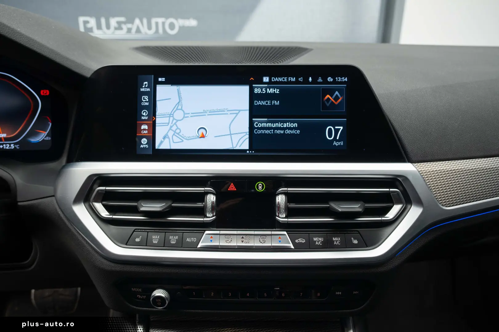 BMW 320d xDrive M Sport   H&K